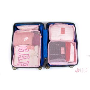 Kit Organizador de Mala de 6 Peças Praticidade e organização para suas viagens! Diversos Tamanhos: Seis organizadores para diferentes itens. Design Inteligente: Fácil identificação com cores e etiquetas. Material Durável: Resistente para proteger seus pertences. Zíperes e Alças: Acesso rápido e transporte fácil. Economia de Espaço: Organize mais e melhor em menos espaço. Ideal para quem busca eficiência e ordem ao arrumar a mala.
