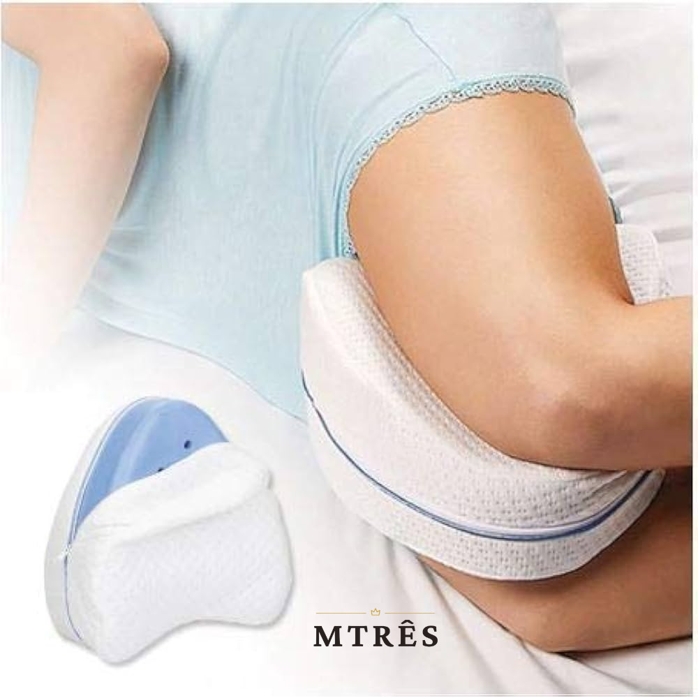 Kit Travesseiro Postural Pernas e Cervical Alinha Coluna Alívio Dores Gestante (2) Kit Travesseiro Postural para Pernas e Cervical Alinhamento e conforto para um sono reparador! Alinhamento da Coluna: Promove uma postura correta. Alívio de Dores: Reduz a pressão e as dores cervicais e lombares. Suporte para Gestantes: Conforto especial durante a gravidez. Design Ergonômico: Adapta-se às curvas do corpo. Material de Qualidade: Tecidos macios e enchimento durável. Ideal para quem procura melhorar a qualidade do sono e a saúde postural.