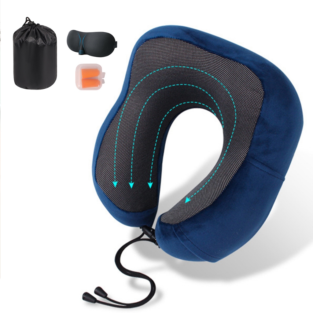 Kit Viagem Travesseiro Almofada Espuma Viscoelástica E Máscara Tapa Olho E Protetor Auricular Kit de Viagem Completo Travesseiro Viscoelástico: Conforto e suporte para o pescoço. Máscara Tapa Olho: Bloqueia a luz para um sono tranquilo. Protetores Auriculares: Reduzem o ruído para relaxamento. Portátil: Fácil de transportar e armazenar. Higiênico: Capas removíveis e laváveis. Ideal para viajantes que buscam conforto e tranquilidade